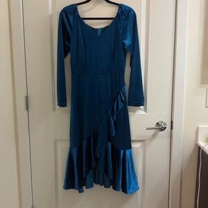Elegant Blue Long Sleeve Dress